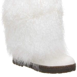NEW Bearpaw Boetis White Boot Size 11